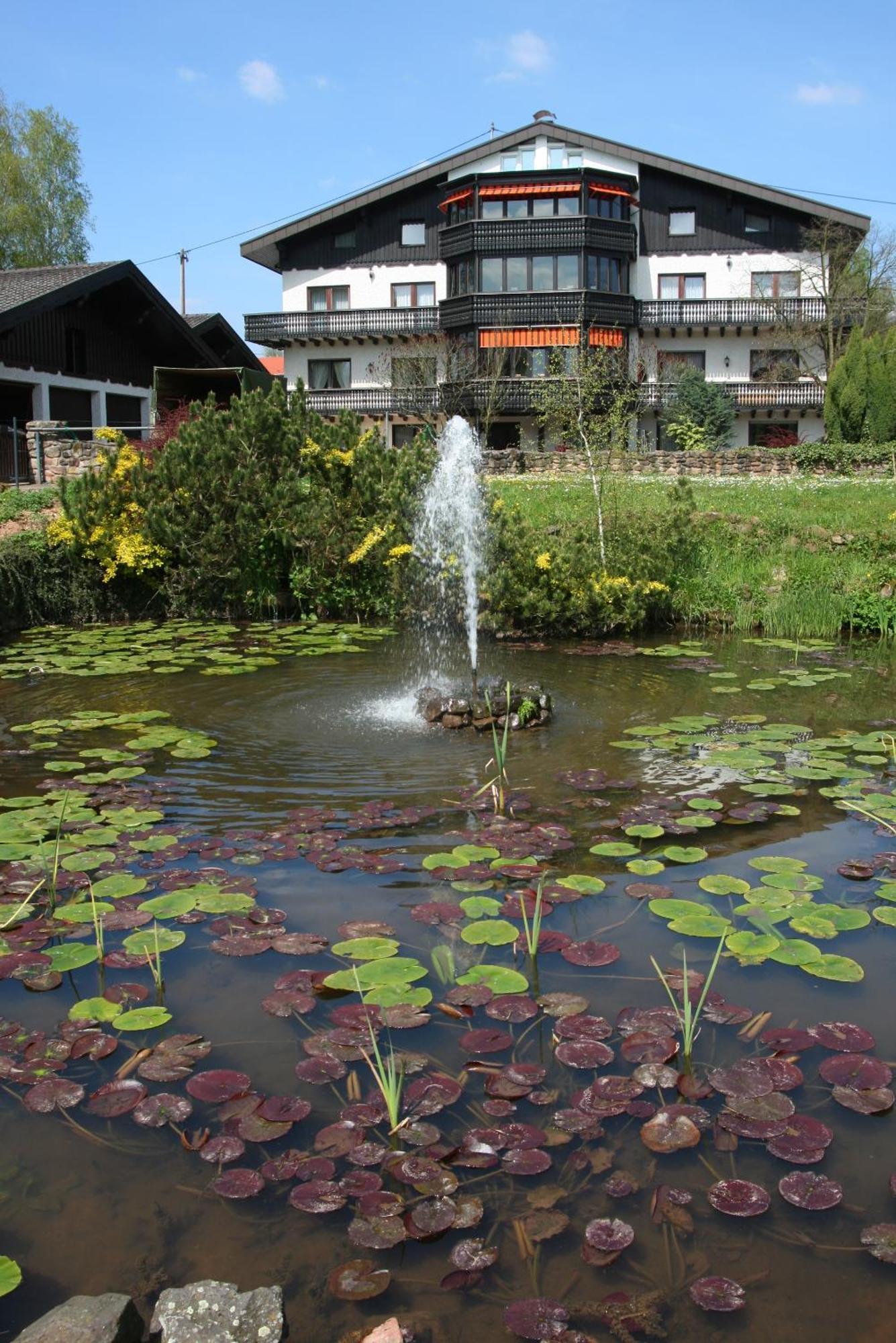 Hotel Muehlenthal Gmbh Schwalbach Exterior photo